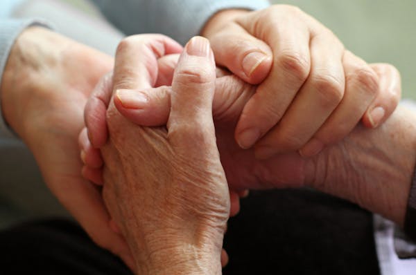 Non Siete Soli: al via il 18 marzo la seconda parte del corso gratuito online per persone con Parkinson e caregiver 