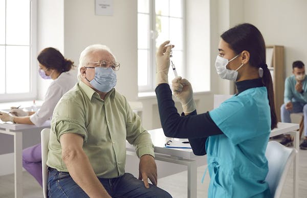 #MivaccinoMidifendo: la nuova campagna di “Italia Longeva” per sensibilizzare gli anziani sull’importanza del vaccino