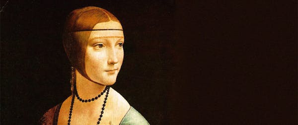 Anziane in casa di riposo ritratte come dame rinascimentali per una mostra fotografica nel varesotto