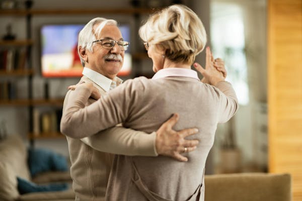 5 benefici delle danza per il cervello degli anziani