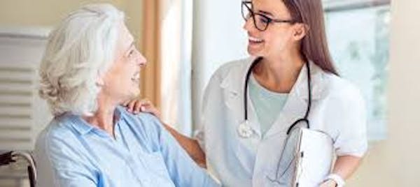 In Italia poco più di 2000 geriatri per curare circa 14 milioni di anziani