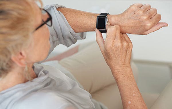 Parkinson: I dispositivi "wearable" facilitano e migliorano l'analisi clinica dei pazienti