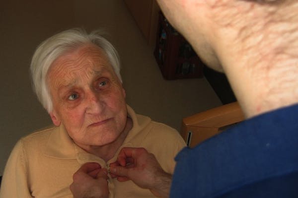 Segni di demenza identificati fino a nove anni prima della diagnosi: i risultati di uno studio nel Regno Unito