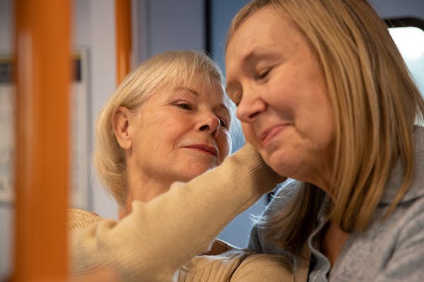 Caregiver: la sfida dei genitori anziani nella cura dei familiari con disturbi psichiatrici