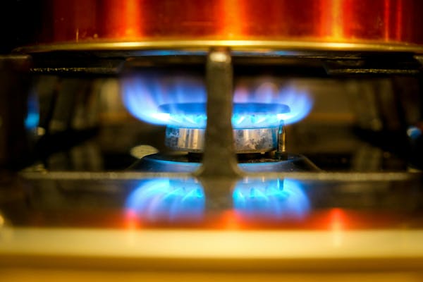 Agevolazioni luce e gas per anziani: tutto quello che c'è da sapere