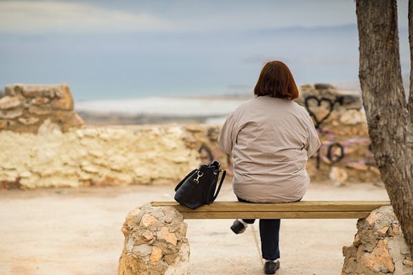 Alzheimer: questi sono sintomi comuni di chi convive con la malattia