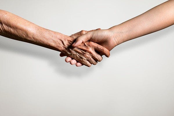 Progetto Anchise: a Roma, un numero verde a supporto delle persone anziane