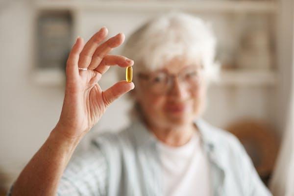 Integratori e farmaci per stimolare l'appetito negli anziani