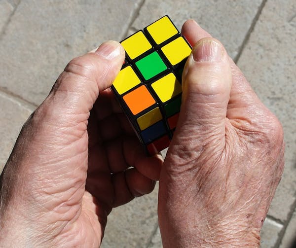 Neuroni più grandi. Potrebbe essere questo il segreto dei super anziani