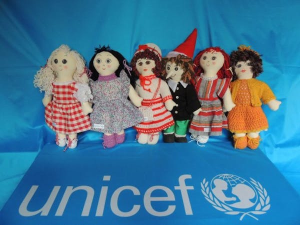 Pigotte Unicef: le storiche bambole create dagli anziani ospiti della Casa di Riposo Villa De Vecchis
