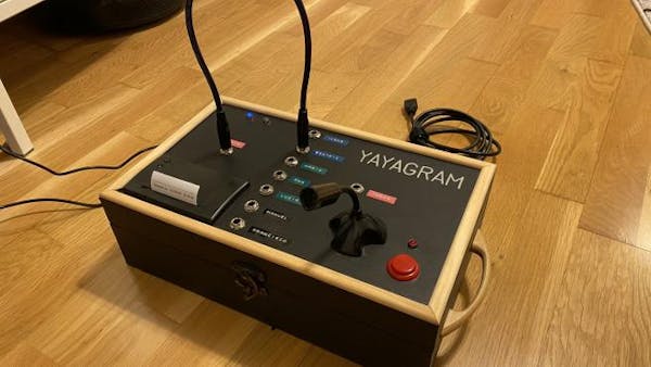 Yayagram: l'invenzione di un giovane spagnolo per comunicare con la nonna ipoudente