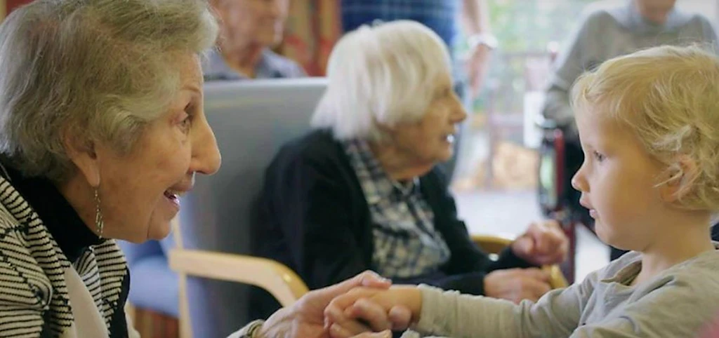 Case di Riposo e Orfanotrofi: nasce in Canada un nuovo progetto di residenza intergenerazionale