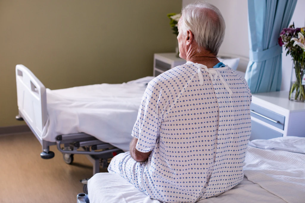 Circa 2,1 milioni di giornate di degenza ospedaliera in più per gli anziani