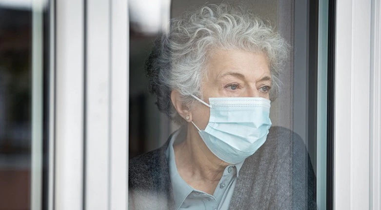 Anziani e pandemia: il ritorno ad una “nuova normalità” grazie al vaccino anti-Covid
