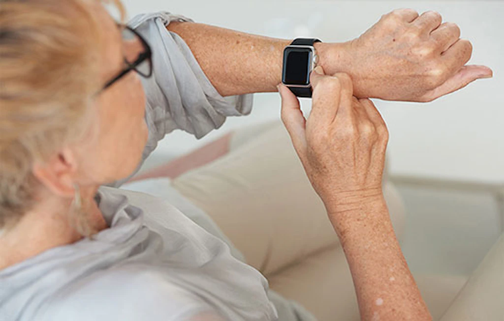Parkinson: I dispositivi "wearable" facilitano e migliorano l'analisi clinica dei pazienti