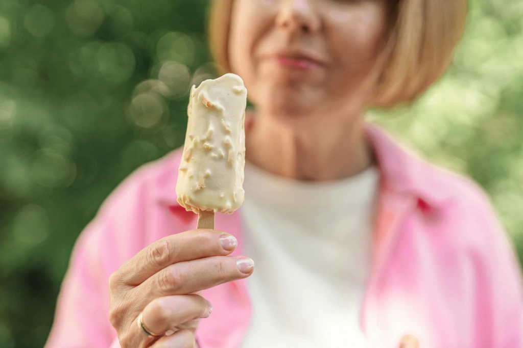 Alimentazione anziani estate: affrontare il caldo con gusto e sicurezza