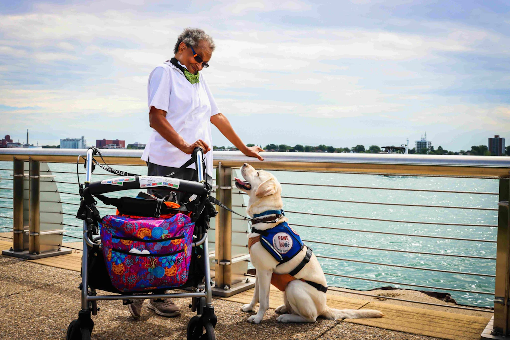 Pet therapy per anziani contro la solitudine