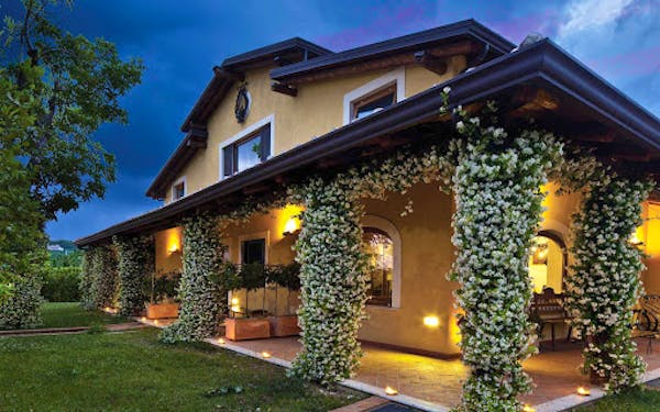 Foto di Villa Atnea