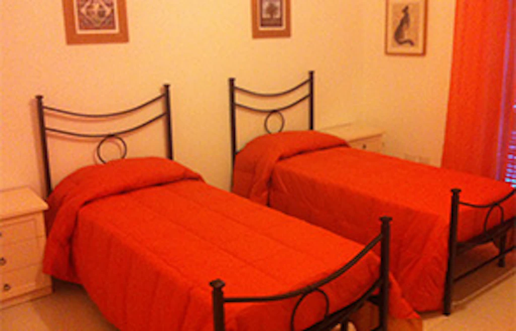 Foto 2 di Nonni al centro
