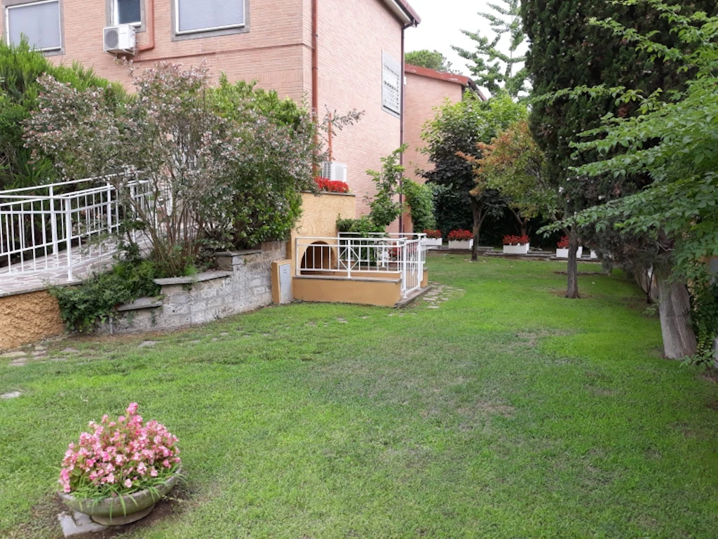 Foto 2 di Villa Flora