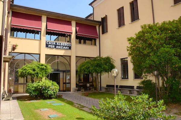 Foto di Casa Albergo per Anziani