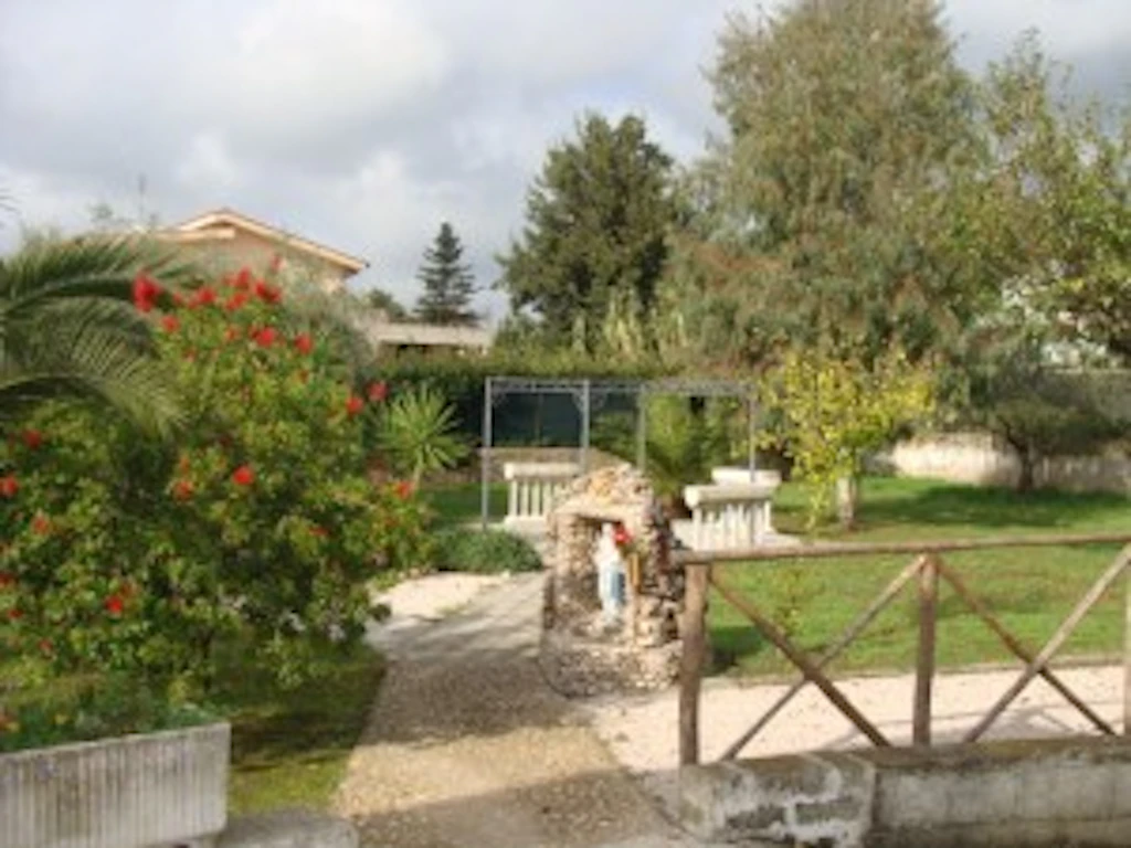 Foto 4 di Villa Felicia srl