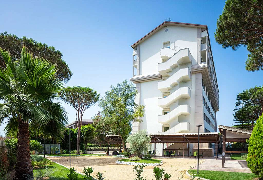 Foto 2 di Aris Garden Senior Living