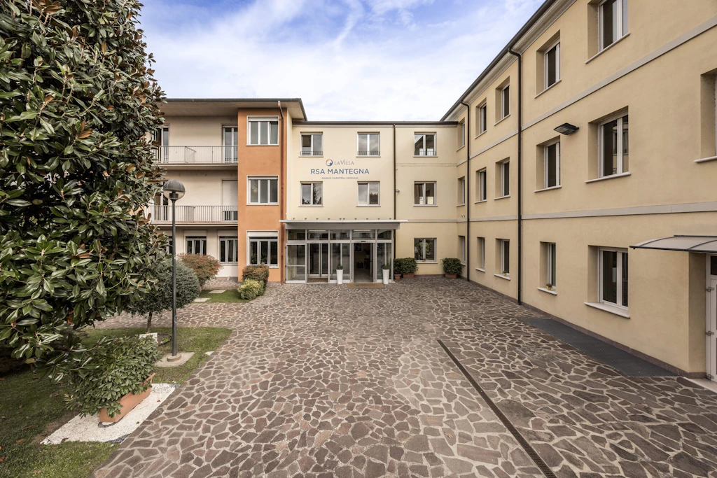 Foto principale di RSA Mantegna/Domus Pasotelli Romani - Gruppo La Villa